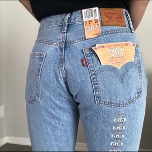 Levi’s 501 Original Jeans NWT Grommet Detail